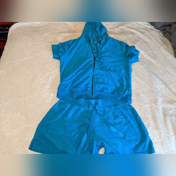 Blue cover up - Picture 3 of 5